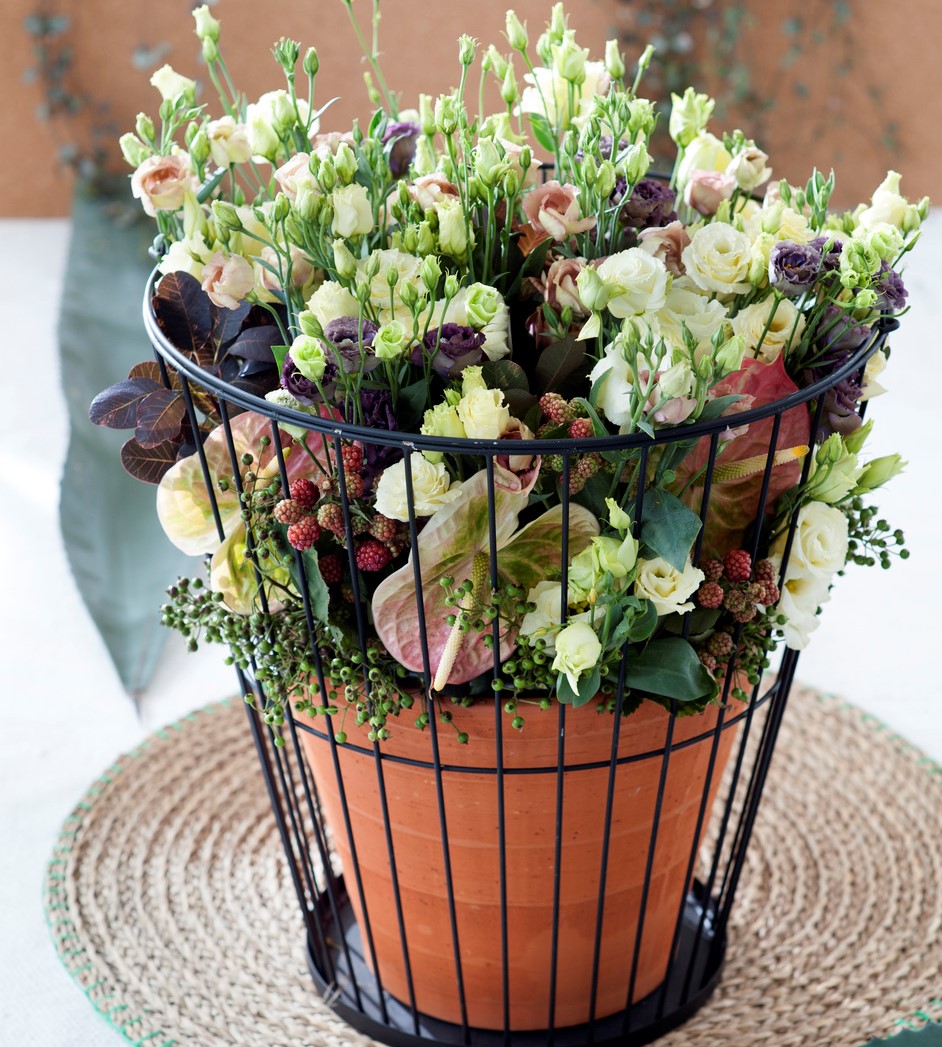 Dainty Daisy Bouquet, Freesia & Hyacinth